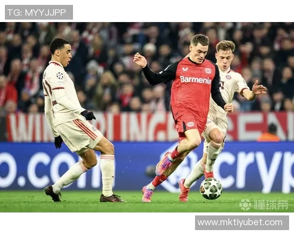 法尔克透露拜仁将德卡特视为磁卡接班人卡尔续约未经过谈判 法尔克透露拜仁将德卡特视为磁卡接班人卡尔续约未经过谈判