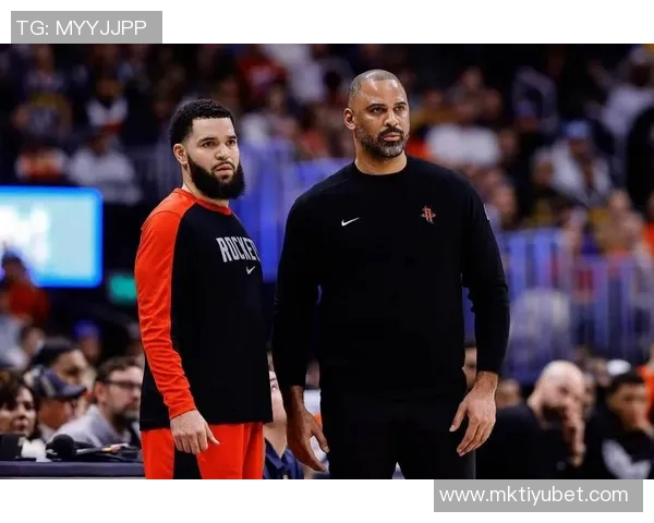 乌度卡称赞戴维森在场上决策能力期待他在球队的表现