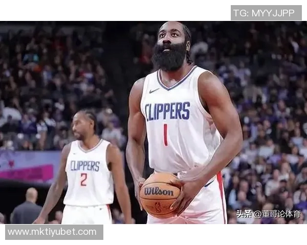 哈登小卡联手罚球命中率惊人活塞全队三分表现堪忧